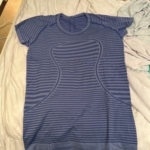 Lululemon Swiftly tech short sleeve shirt size 10